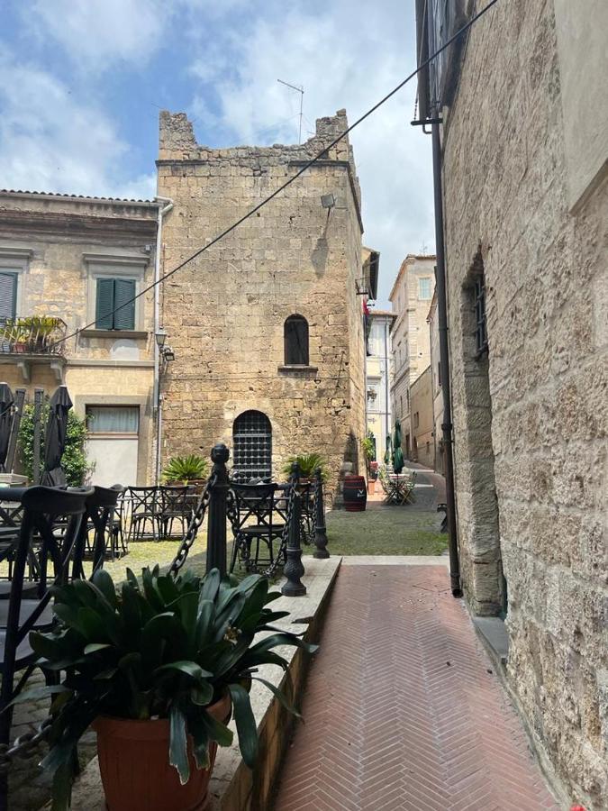 All'Ombra Del Museo Tarquinia Bagian luar foto